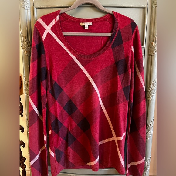 Burberry Sweaters - Authentic Burberry XL lightweight sweater